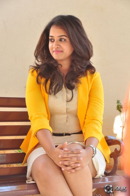 Nanditha-at-Krishnamma-Kalipindi-Iddarini-Movie-Press-Meet